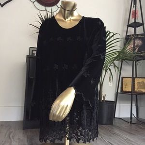 black velvet top